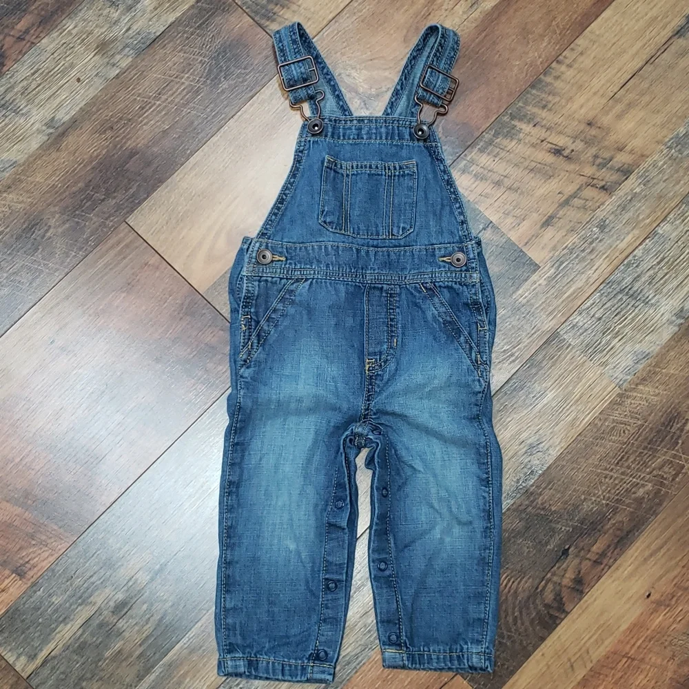 The Children's Place Medium Wash Blue Denim Overalls, Size 9-12 Months